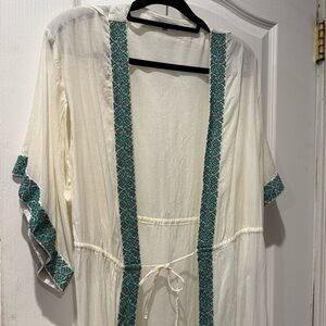 ONDA DE MAR Kimono with Teal Accents